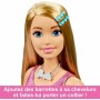 Poupon avec accessoires Barbie HJY02