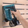 Clavadora-Grapadora Makita DST221Z 18 V
