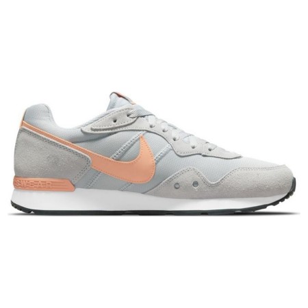 Baskets Nike Venture Runner M