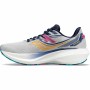 Chaussures de Running pour Adultes Saucony Triumph 20 Gris clair