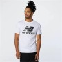 Camiseta de Manga Corta Hombre New Balance Essentials Stacked Blanco