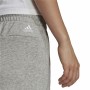 Pantalón Corto Deportivo Adidas Essentials Slim Logo Mujer Gris