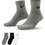 Calcetines Deportivos Nike Everyday Lightweight Gris 39-42