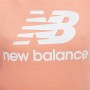 Camiseta New Balance Essentials Stacked Rosa