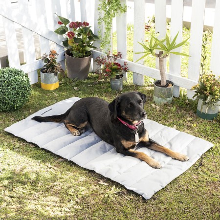 Cama Portátil Impermeable para Mascotas Huismat InnovaGoods Blanco Gris (Reacondicionado A+)