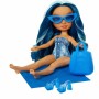 Muñeca bebé Rainbow High Swim & Style Doll - Skyler (Blue)